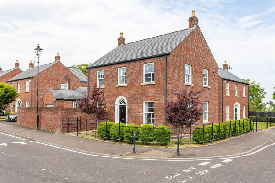 7 Breton Hall, Lisburn City, Lisburn, BT28 3XY