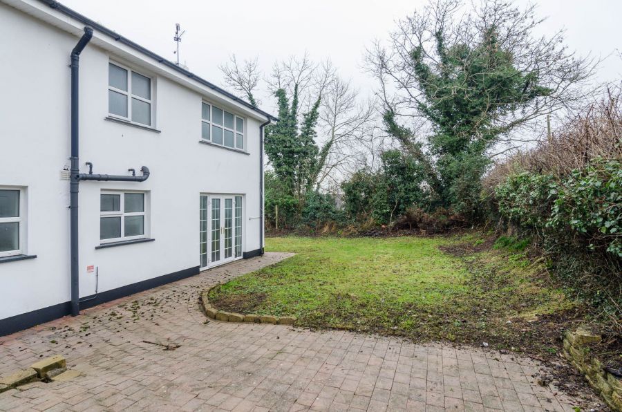 208 Moira Road