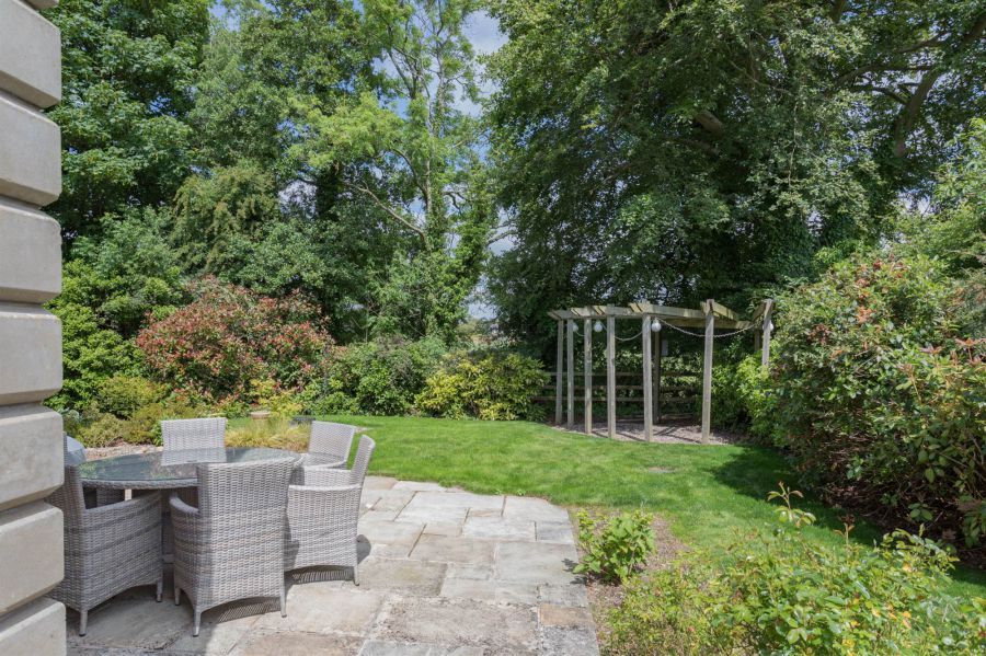 25 Killead Road