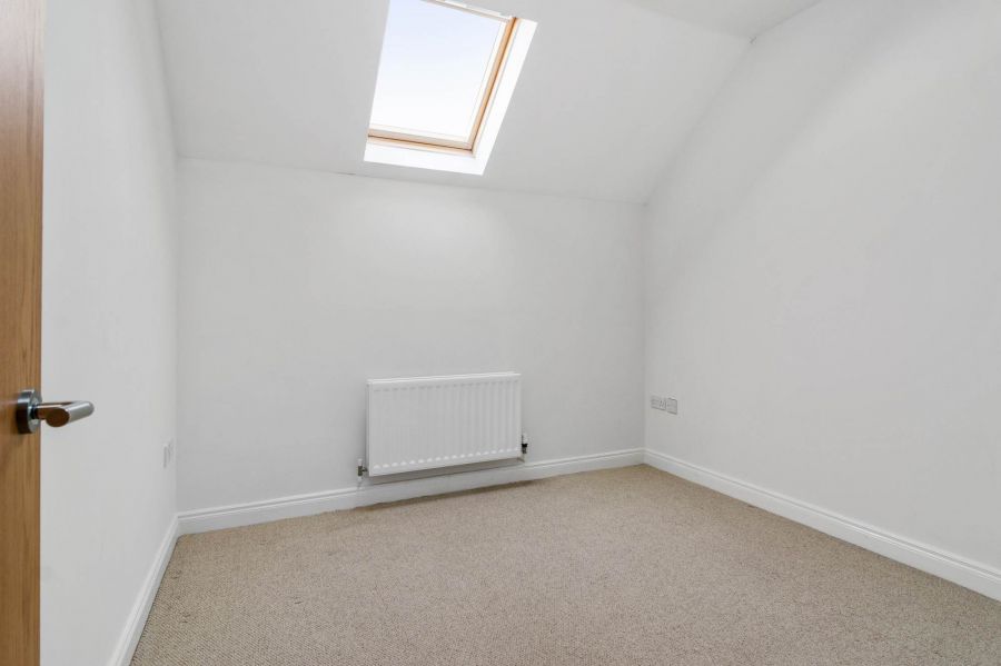 9 Lady Wallace Crescent