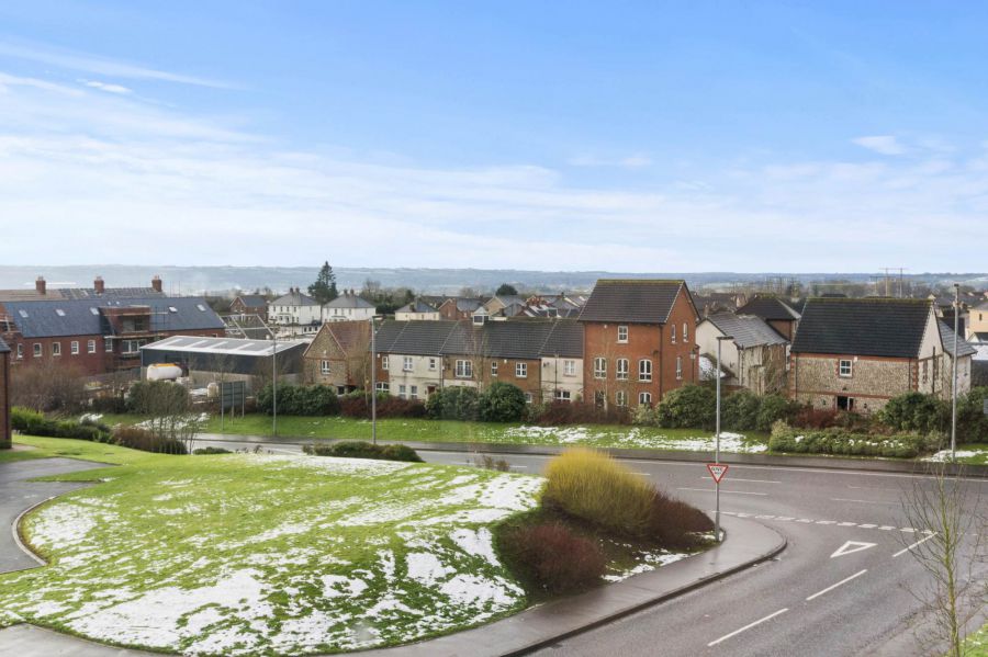 9 Lady Wallace Crescent