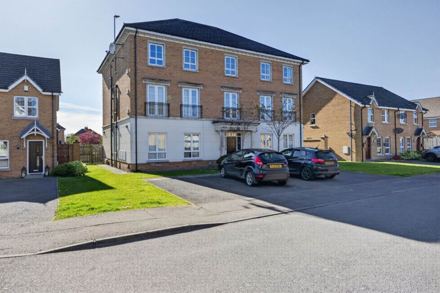 24 Mornington Gardens, Lisburn City, BT28 2WB