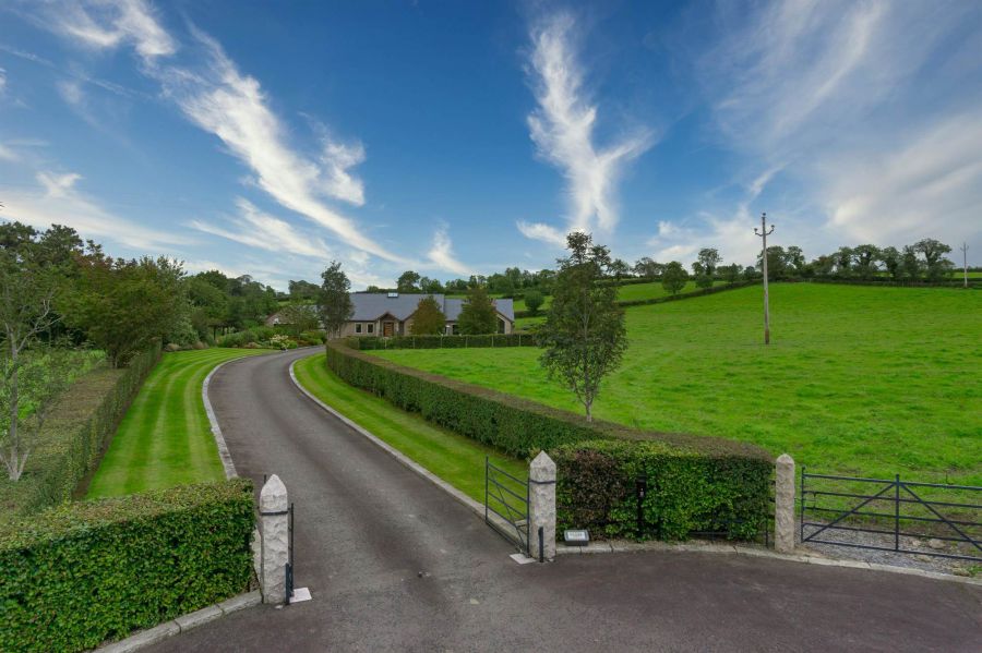11 Drumneath Road