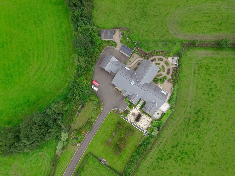 11 Drumneath Road