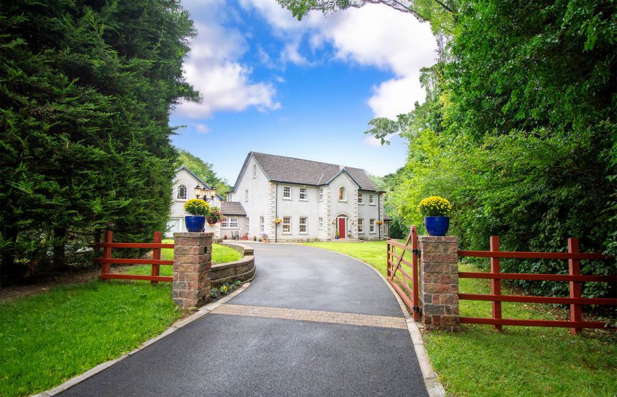 26f Lough Road