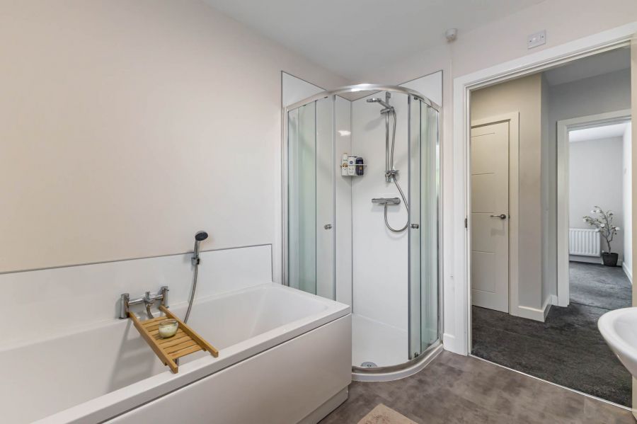 Apt 2, 47 Ayrshire Road