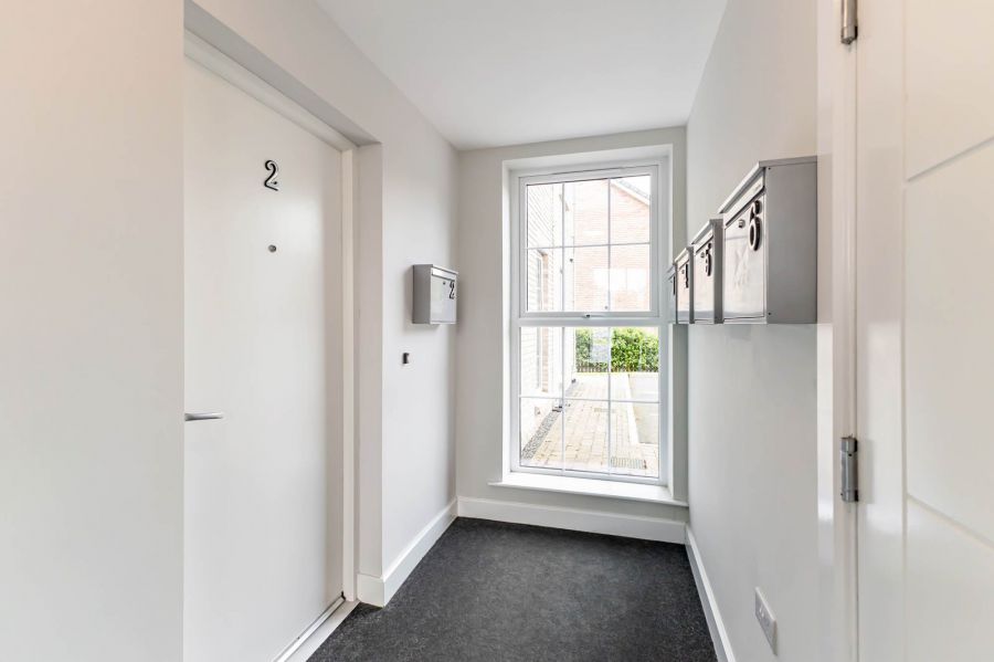 Apt 2, 47 Ayrshire Road