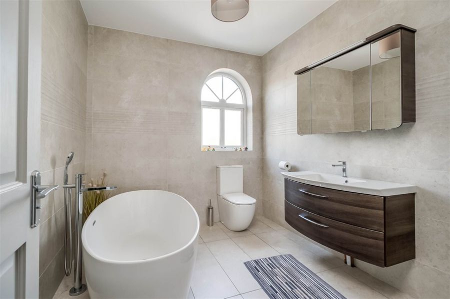 Carnbrooke, 56 Carnew Road