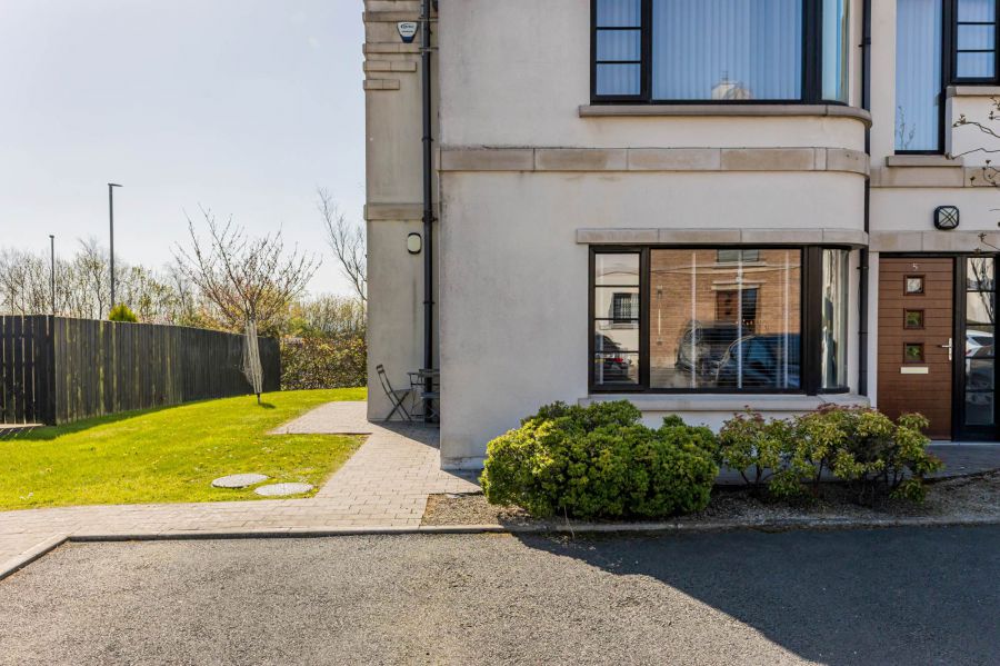 1 Lotus Heights