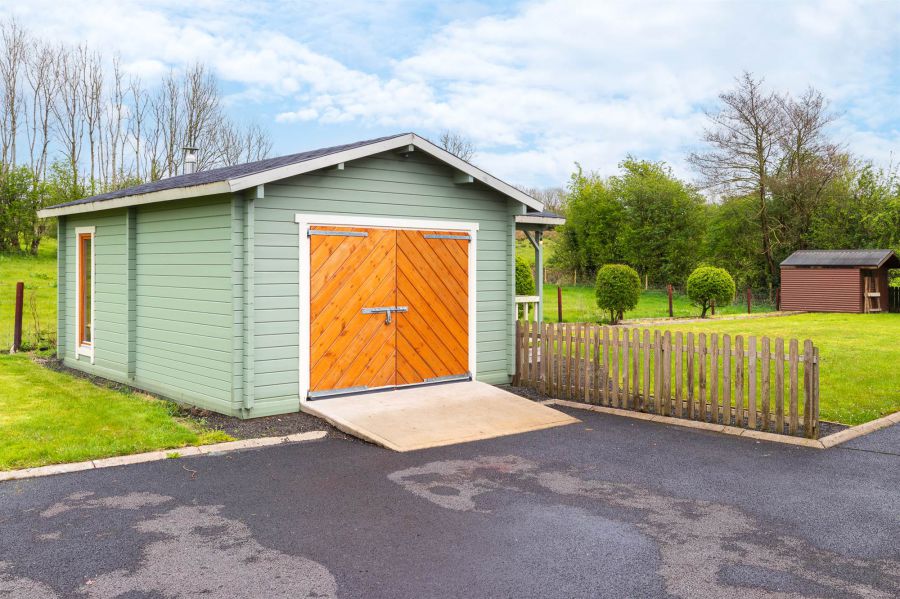 8 Ballyhill Lane