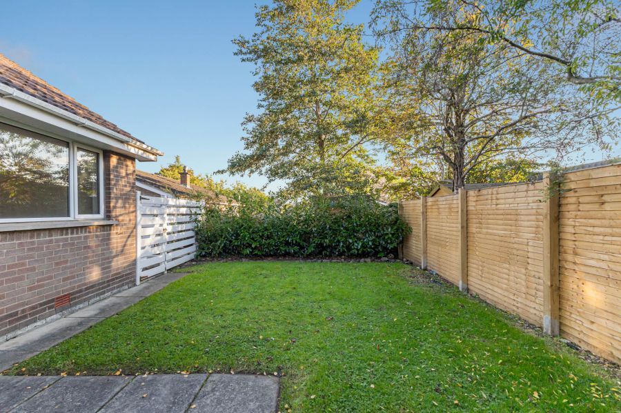 9 Dalboyne Gardens