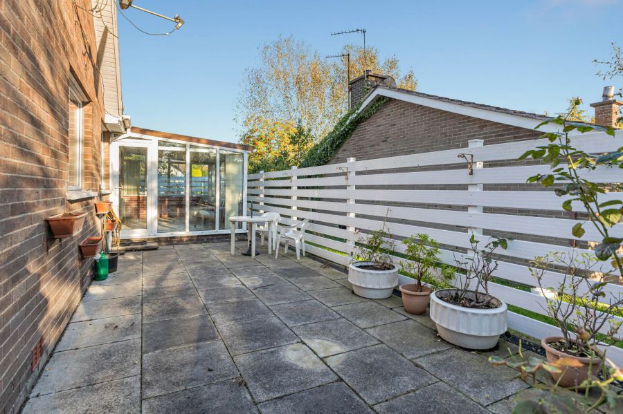 9 Dalboyne Gardens