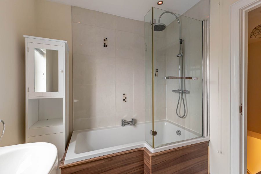 23 Sir Richard Wallace Road