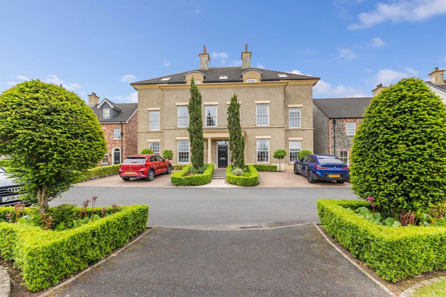 Penthouse Pied-A-Terre, 125 Ballantine Gardens, lisburn city, lisburn, BT27 5FJ
