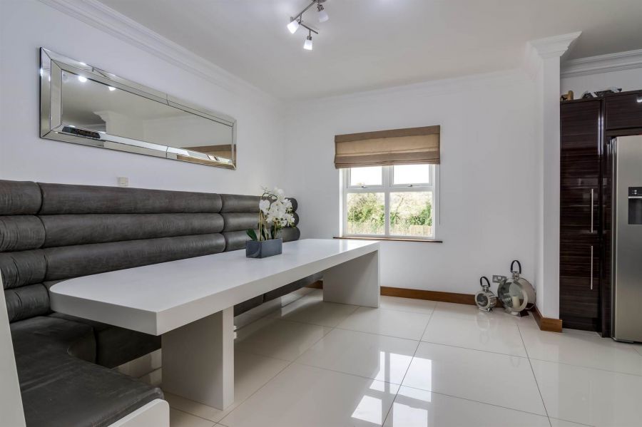 34 Ballysallagh Road