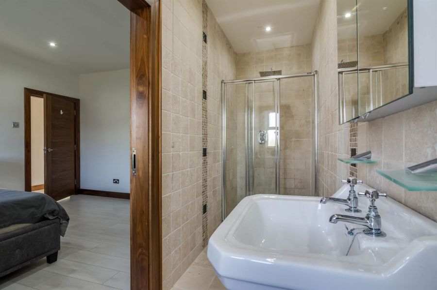 34 Ballysallagh Road