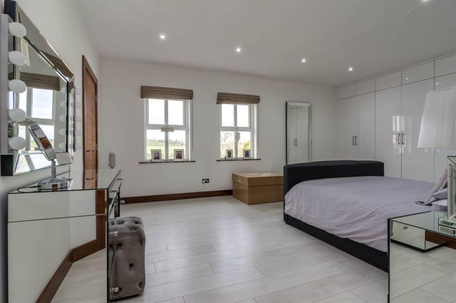 34 Ballysallagh Road