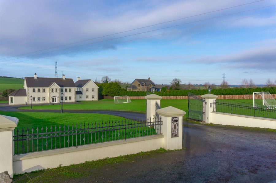 34 Ballysallagh Road