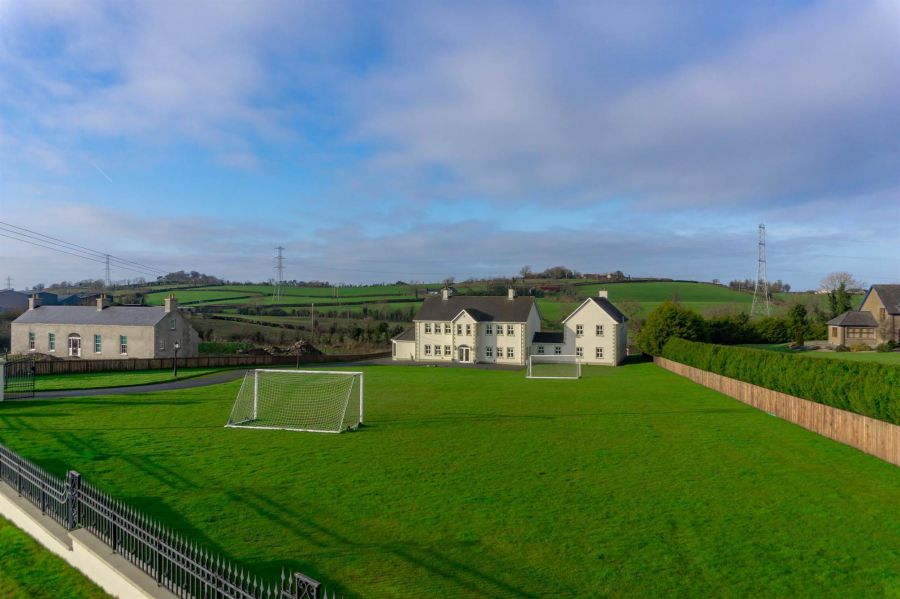 34 Ballysallagh Road