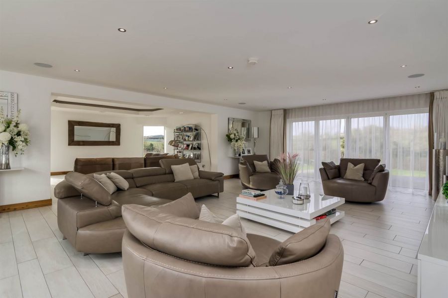 34 Ballysallagh Road