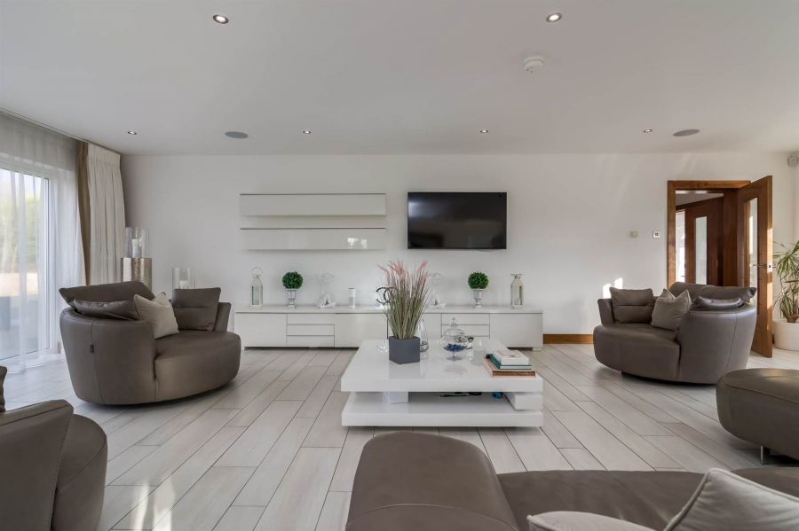 34 Ballysallagh Road