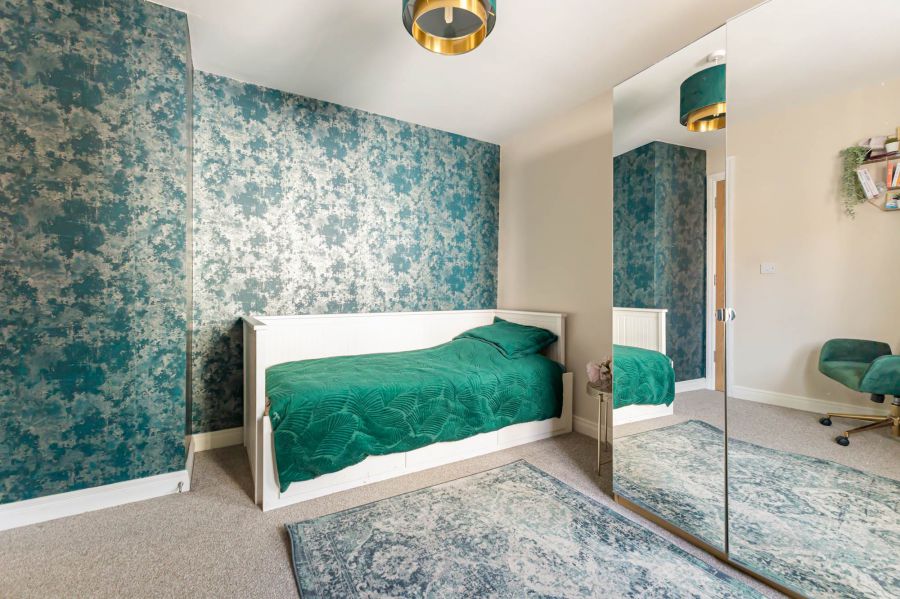 11 Lady Wallace Green