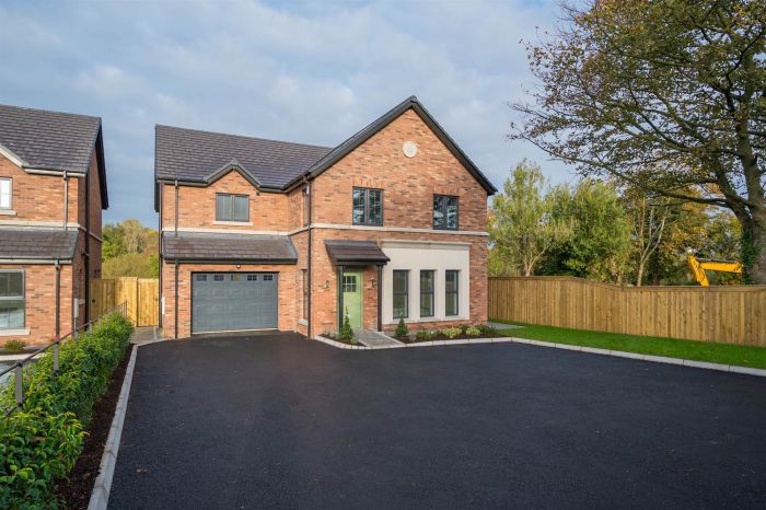 2 Lagan Villas, hillsborough road, lisburn, BT27 5QY