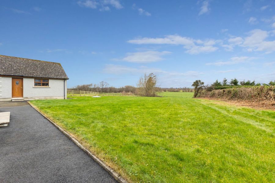 10b Derryola Bridge Road