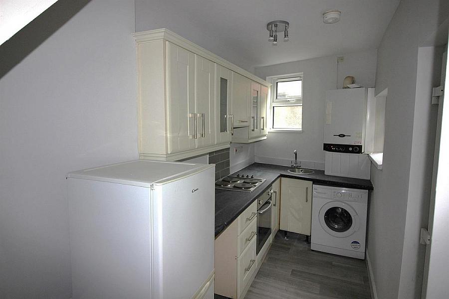 5 Egeria Street