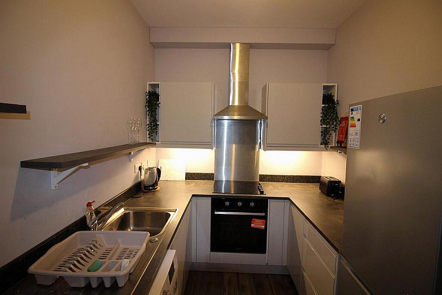 Apt 2, 81 Stockmans Lane