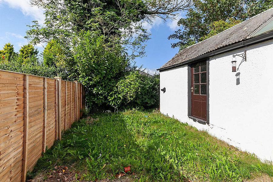 61 Upper Lisburn Road