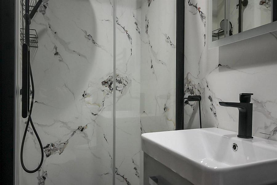 Apt 83, Park Royal