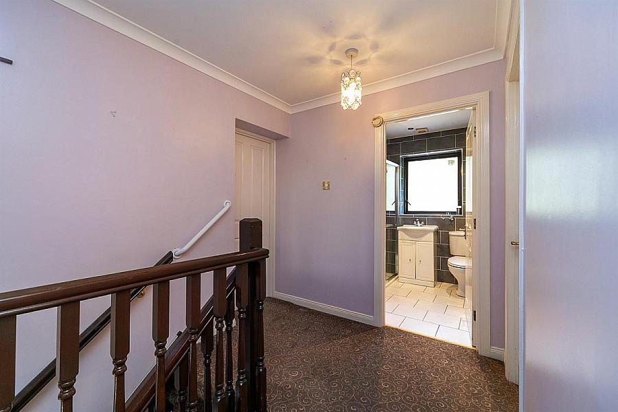 7 Balmoral Park