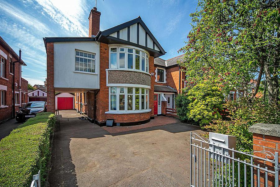 124 Finaghy Road North