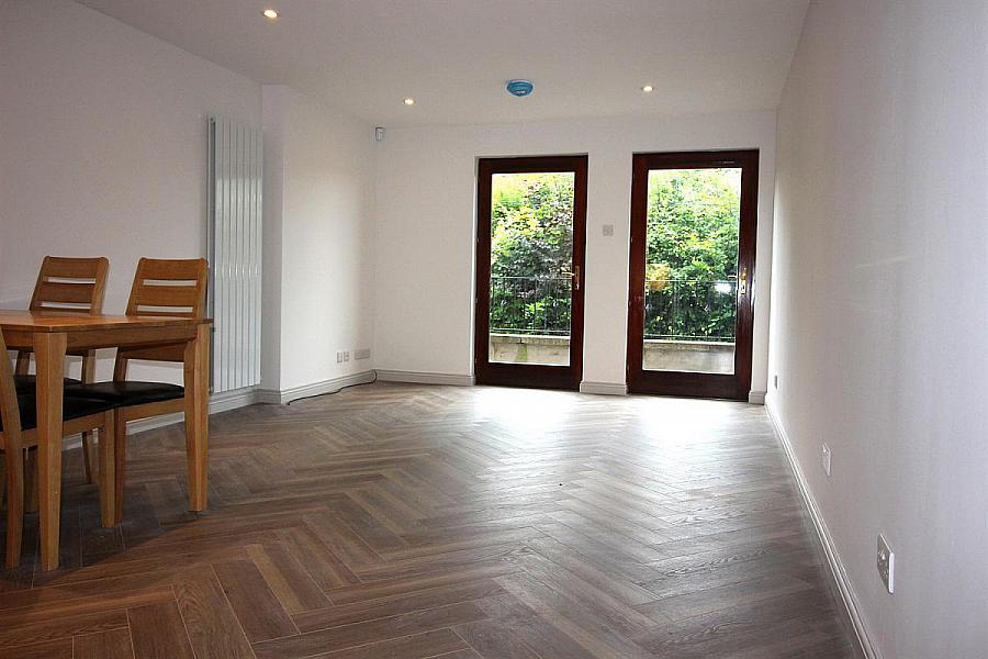 Apt 5 Windsor Manor Mews