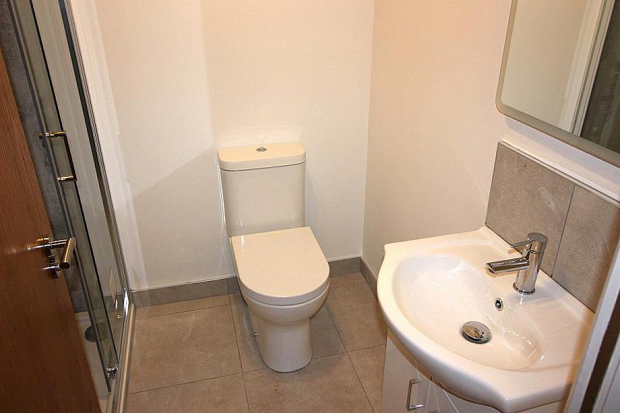 Apt 5 Windsor Manor Mews