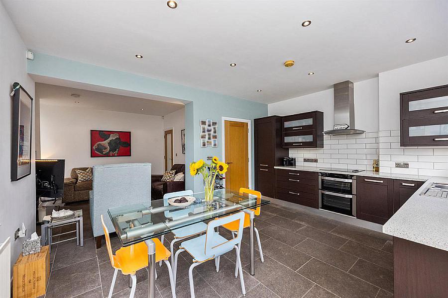 3 Donegall Park