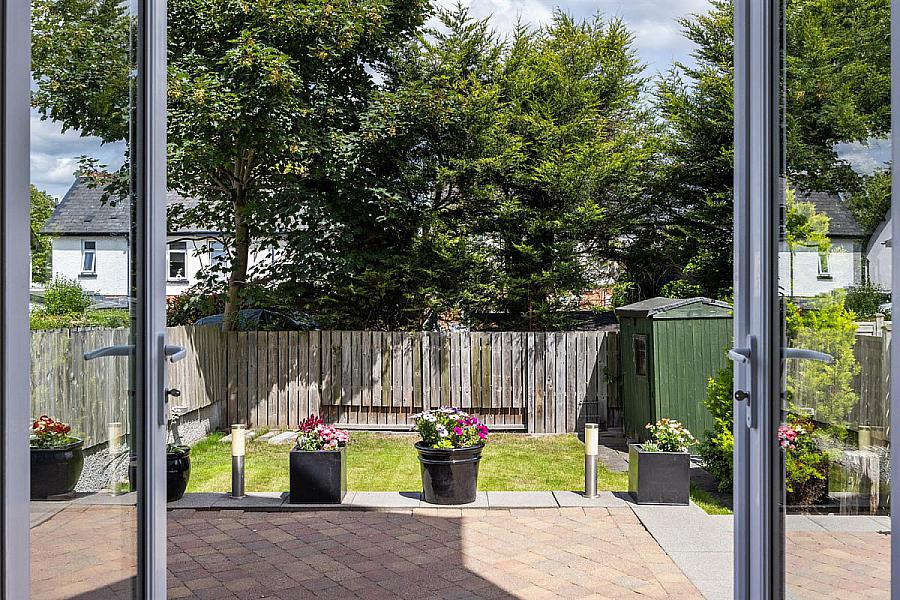 3 Donegall Park