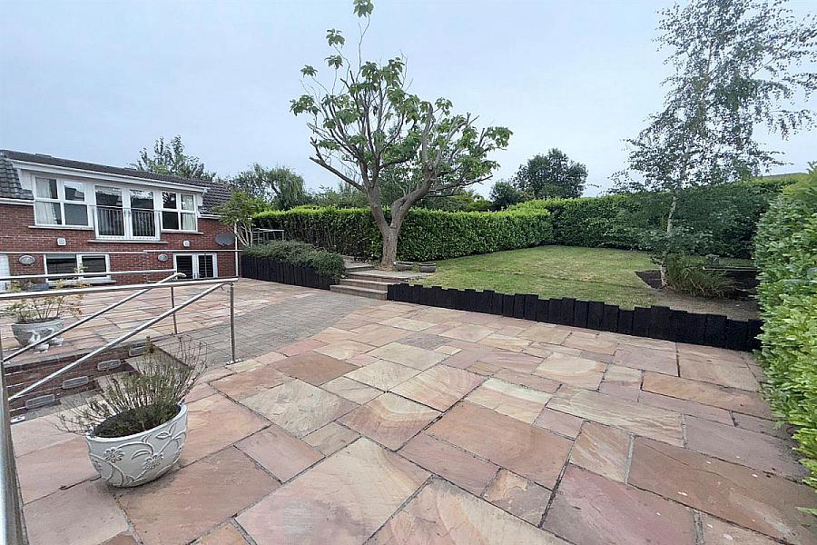 14 Strangford Avenue