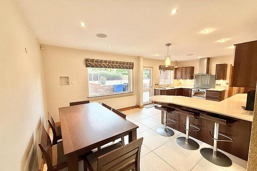 14 Strangford Avenue