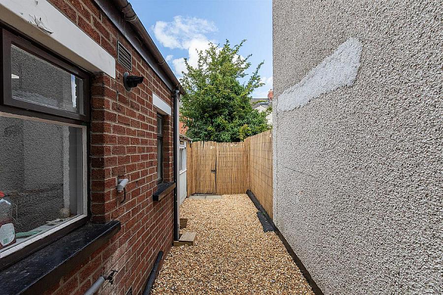 11 Lisburn Avenue