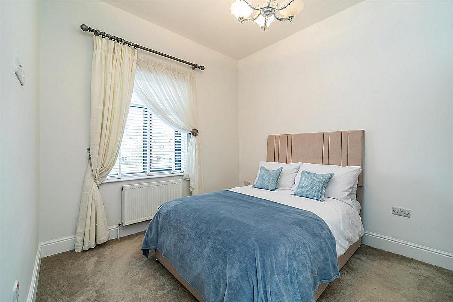 1 Harberton Lane