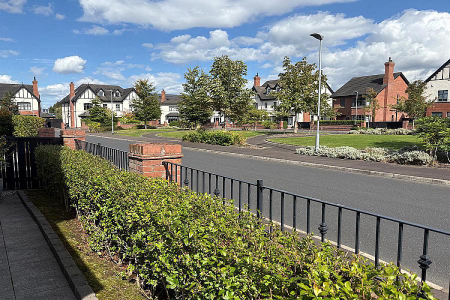 1 Harberton Lane