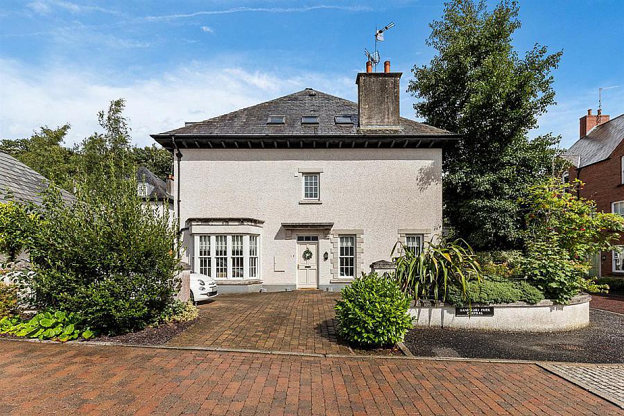 16 Danesfort Park Central