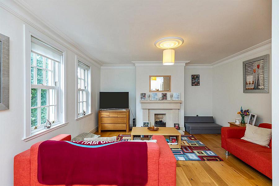 16 Danesfort Park Central