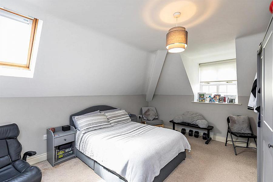 16 Danesfort Park Central