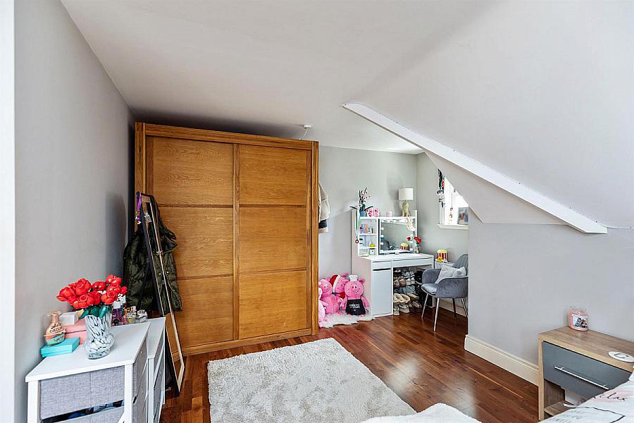 16 Danesfort Park Central