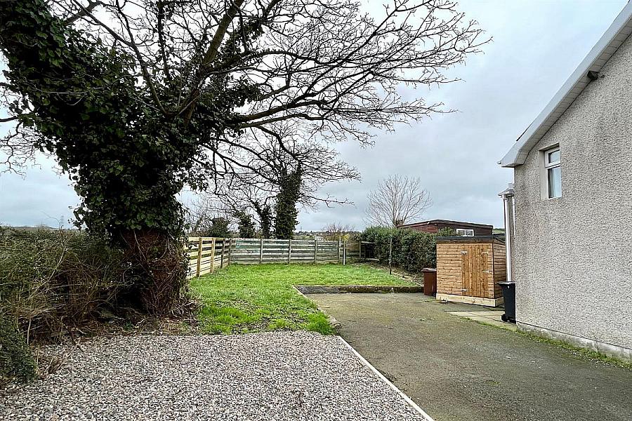 66 Old Carrick Road