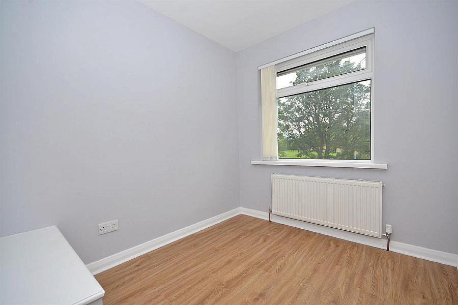 8 Willisfield Park