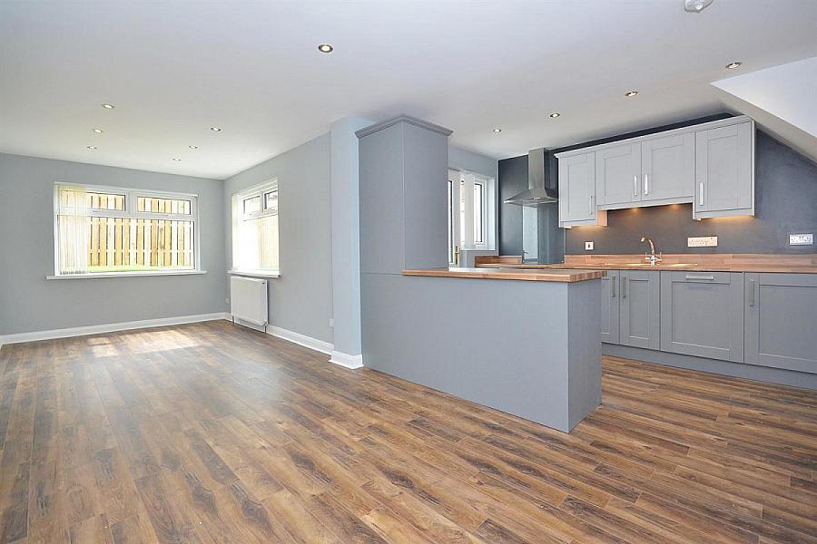 8 Willisfield Park